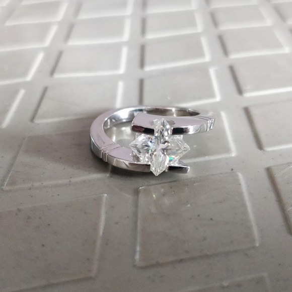 Moissanite Jewelry - 2Ct Near White Princess Cut Moissanite Ring